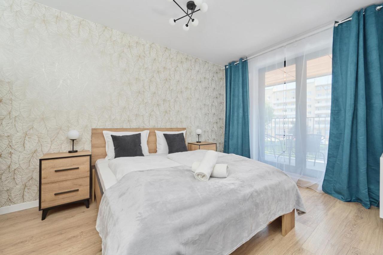 Nowoczesny Apartament Z Balkonem I Parkingiem W Centrum Wroclawia By Noclegi Renters Exterior foto
